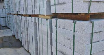 绥化芝麻白路牙石，路侧石