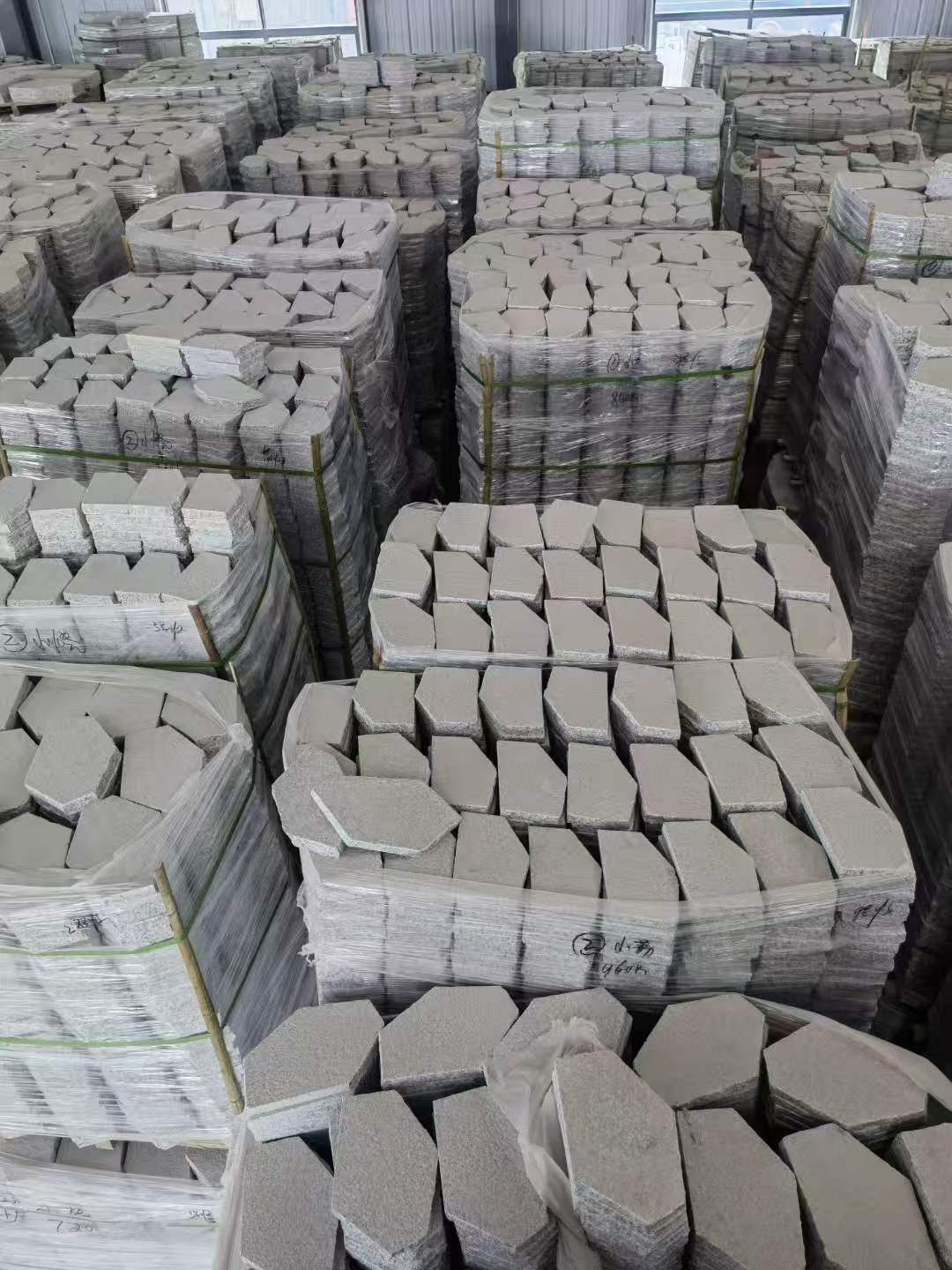 绥化芝麻白石材冰裂纹，碎拼。